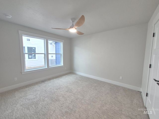 970 S Almond St, Nampa, ID 83686