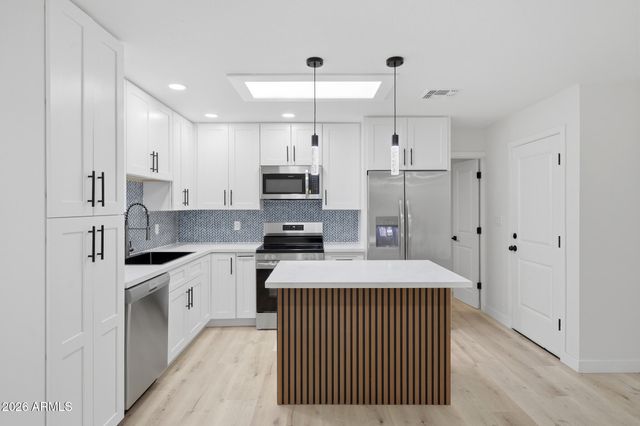 4941 W GRANADA Road, Phoenix, AZ 85035