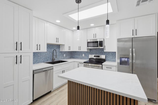 4941 W GRANADA Road, Phoenix, AZ 85035