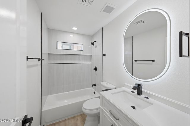4941 W GRANADA Road, Phoenix, AZ 85035