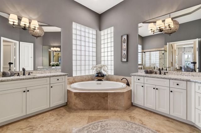 236 Montant Drive, Palm Beach Gardens, FL 33410