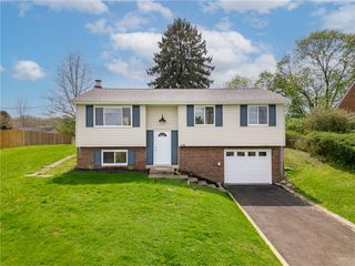 546 Center Hill Road, Plum Boro, PA 15239