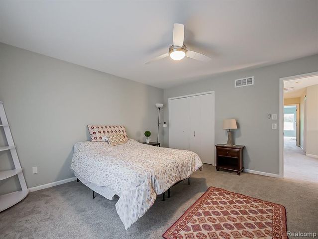 611 Windsor Run, Bloomfield Hills, MI 48304