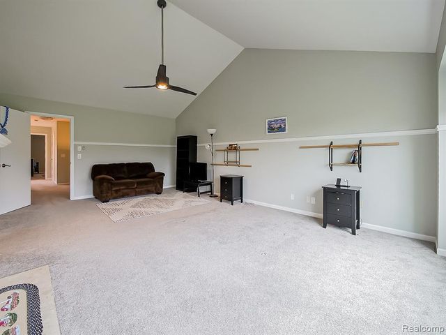 611 Windsor Run, Bloomfield Hills, MI 48304