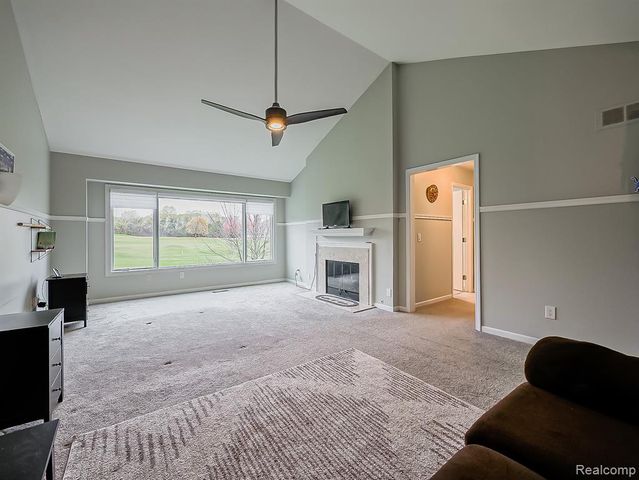 611 Windsor Run, Bloomfield Hills, MI 48304