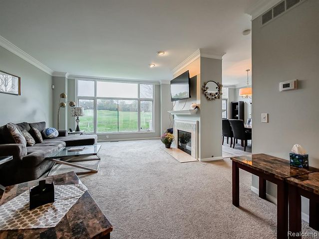 611 Windsor Run, Bloomfield Hills, MI 48304