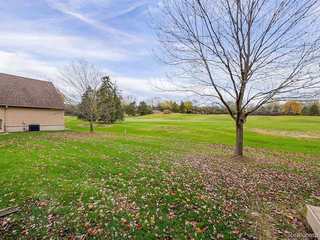 611 Windsor Run, Bloomfield Hills, MI 48304