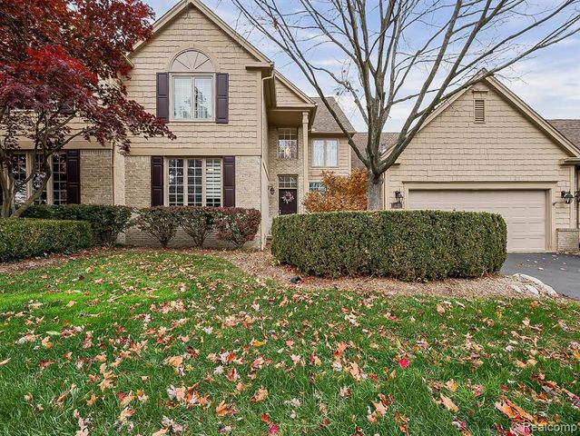 611 Windsor Run, Bloomfield Hills, MI 48304