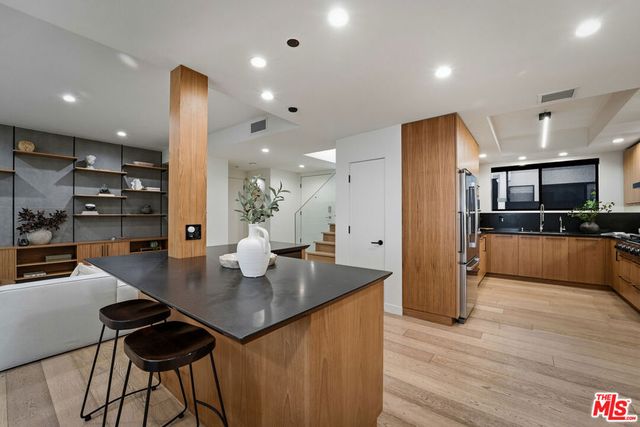 234 S Tower Drive 4, Beverly Hills, CA 90211