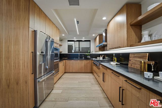 234 S Tower Drive 4, Beverly Hills, CA 90211