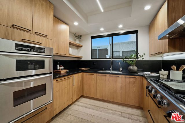 234 S Tower Drive 4, Beverly Hills, CA 90211
