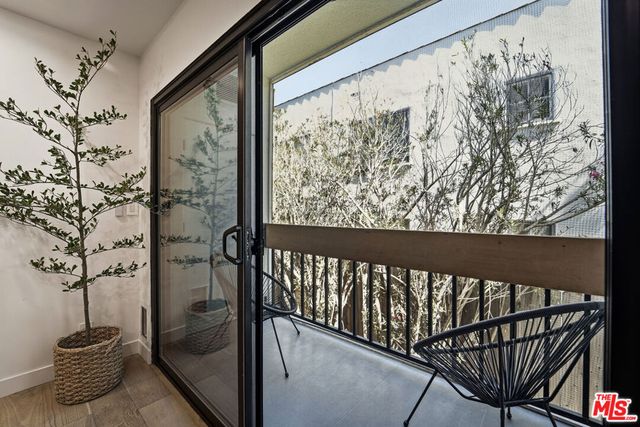 234 S Tower Drive 4, Beverly Hills, CA 90211