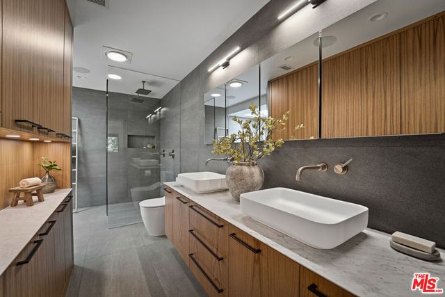 234 S Tower Drive 4, Beverly Hills, CA 90211