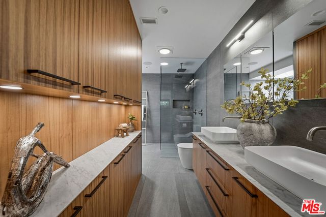 234 S Tower Drive 4, Beverly Hills, CA 90211