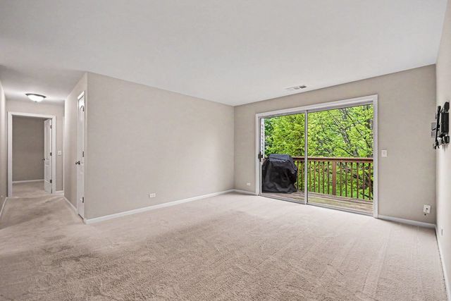 848 Chasefield Lane 3, Crystal Lake, IL 60014
