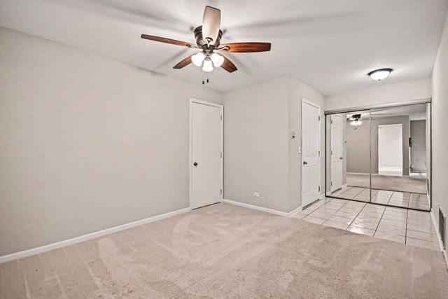 848 Chasefield Lane 3, Crystal Lake, IL 60014
