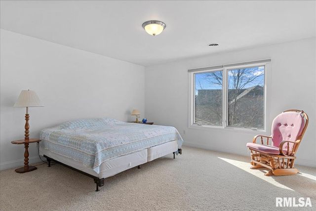 1605 Scarlett Place, Springfield, IL 62704