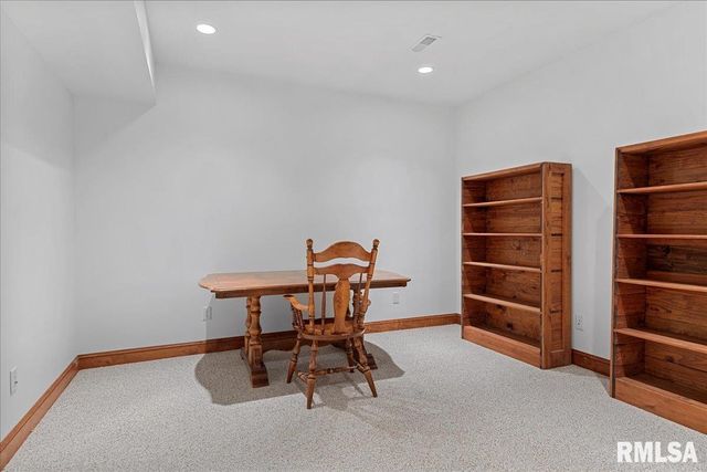 1605 Scarlett Place, Springfield, IL 62704