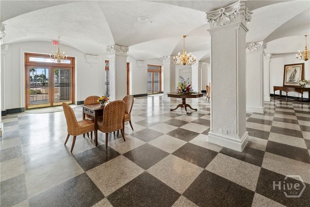 700 Wilmington Island Road 200, Savannah, GA 31410