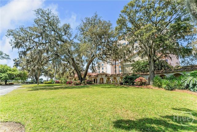 700 Wilmington Island Road 200, Savannah, GA 31410