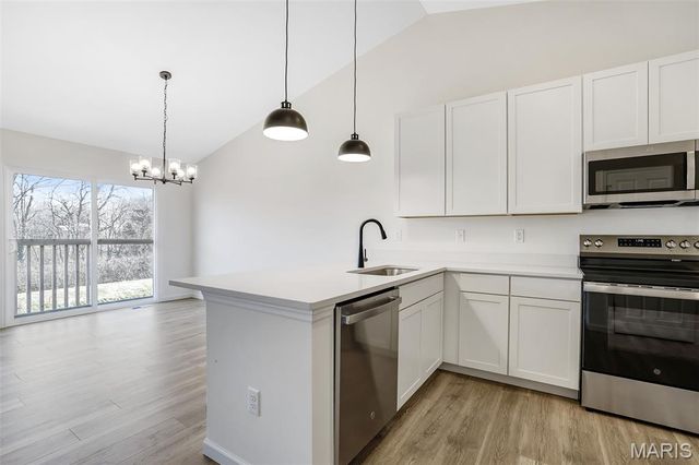 31 Bluestem Court, Lake St Louis, MO 63367