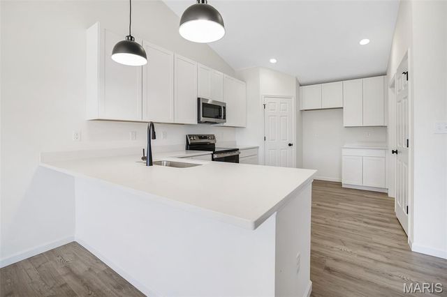 31 Bluestem Court, Lake St Louis, MO 63367