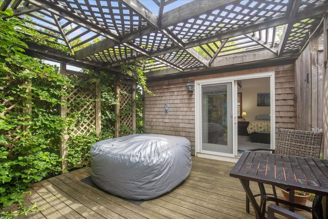 59 Swan Lake Road, West Yarmouth, MA 02673