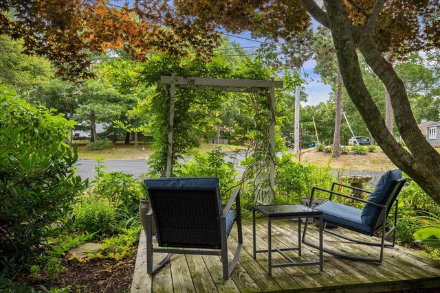 59 Swan Lake Road, West Yarmouth, MA 02673