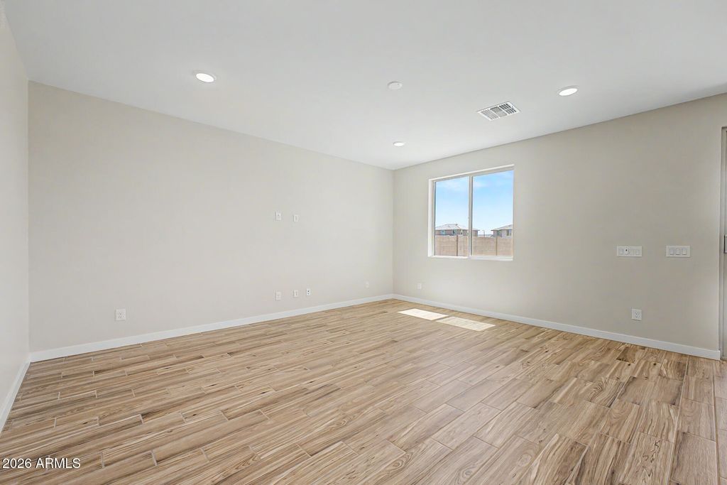 Image 6 of property listing at 7295 E HACKAMORE Lane N, San Tan Valley, AZ 85143
