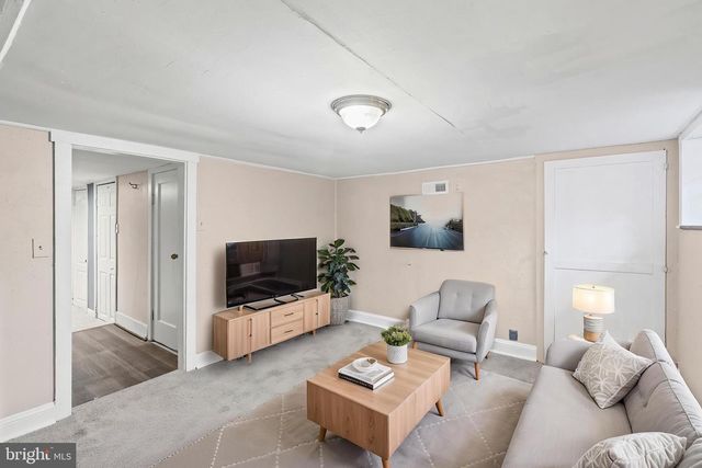 1933 GRINNALDS AVE, Baltimore, MD 21230