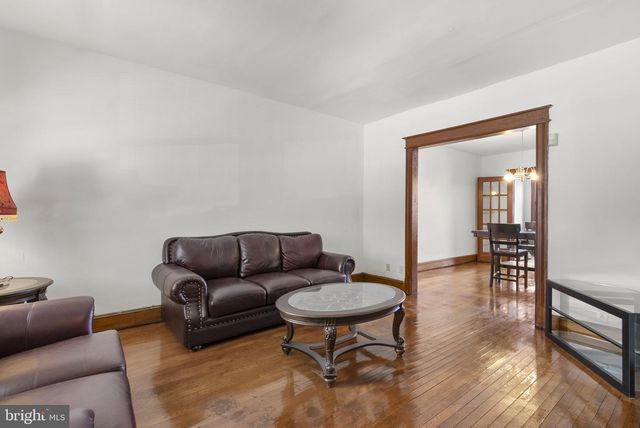 5212 KANSAS AVE NW, Washington, DC 20011