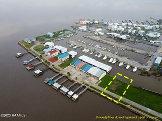 516 Bayview Drive, Cypremort Point, LA 70538