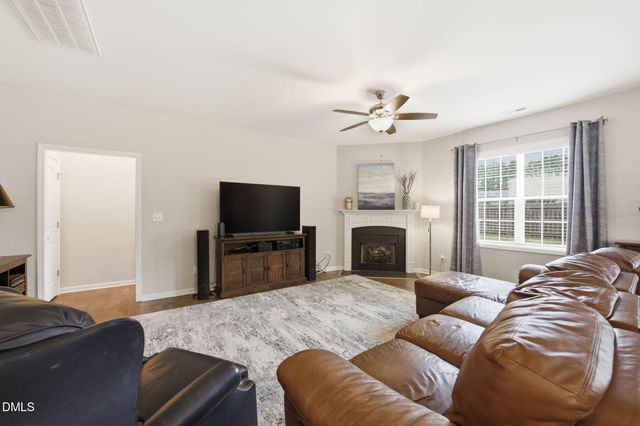 39 Fairview Street, Clayton, NC 27520