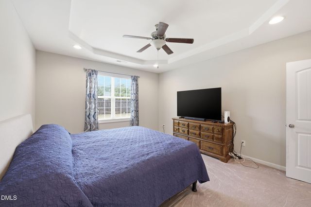 39 Fairview Street, Clayton, NC 27520