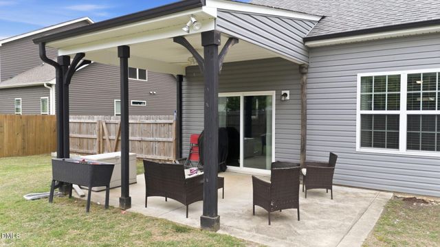 39 Fairview Street, Clayton, NC 27520