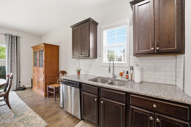 39 Fairview Street, Clayton, NC 27520