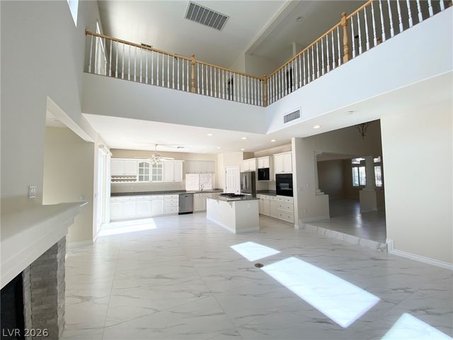 188 Tamarron Cliffs Street, Las Vegas, NV 89148
