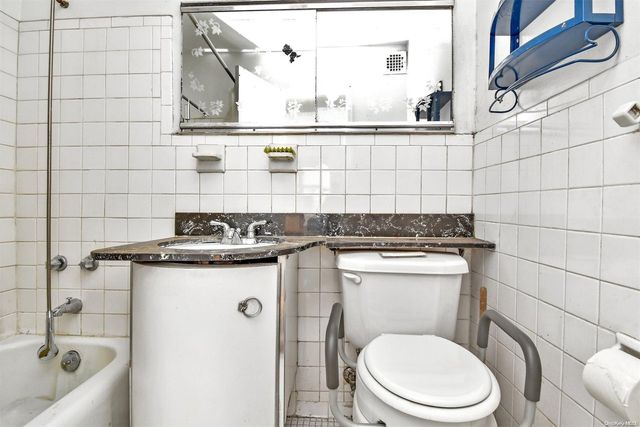 251 E 32 2-D, New York (manhattan), NY 10016