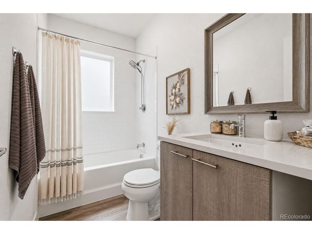 1933 W 66th Ave, Denver, CO 80221