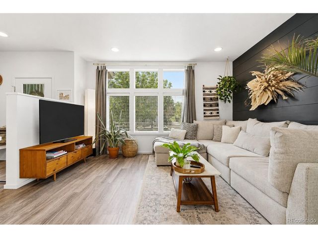 1933 W 66th Ave, Denver, CO 80221