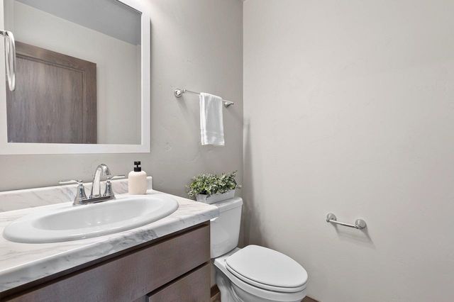 112 E LAW STREET, New London, WI 54961