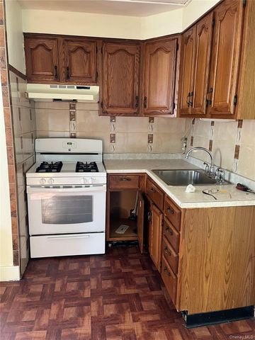 116 Gavin Street, Yonkers, NY 10701