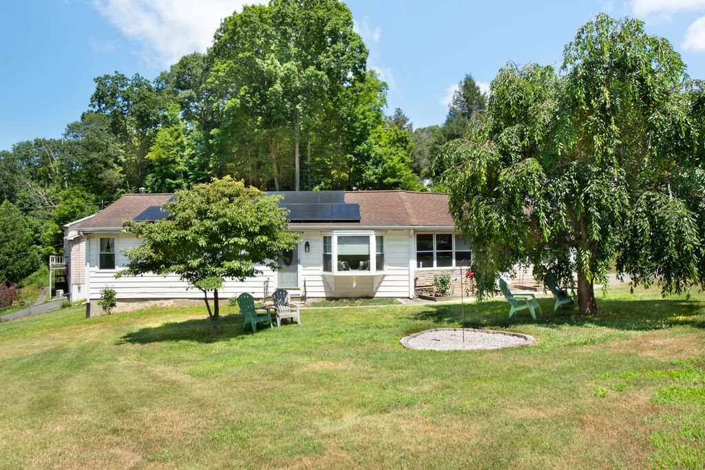 2 Joyce Avenue, Derby, CT 06418