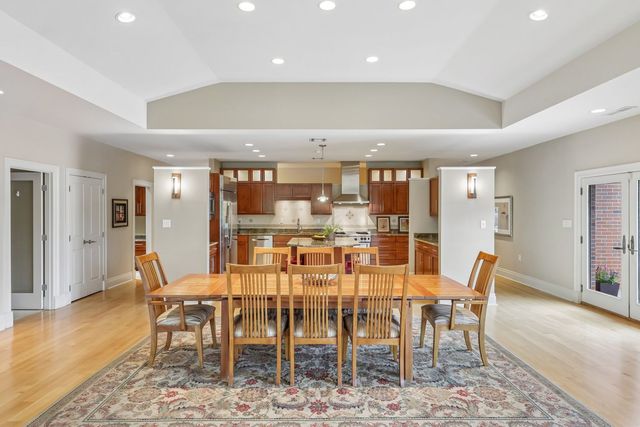 218 Grandview Drive N., Fox Chapel, PA 15215