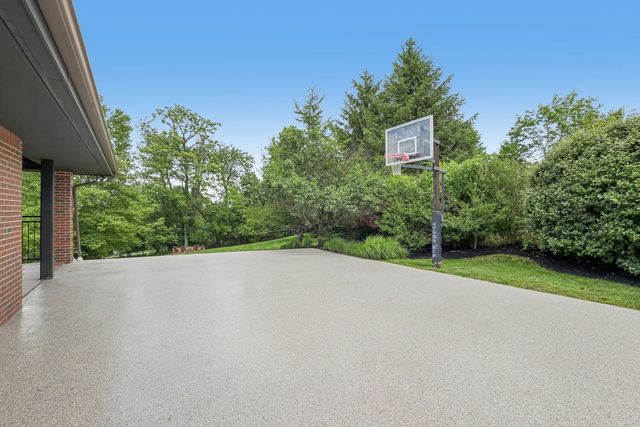 218 Grandview Drive N., Fox Chapel, PA 15215
