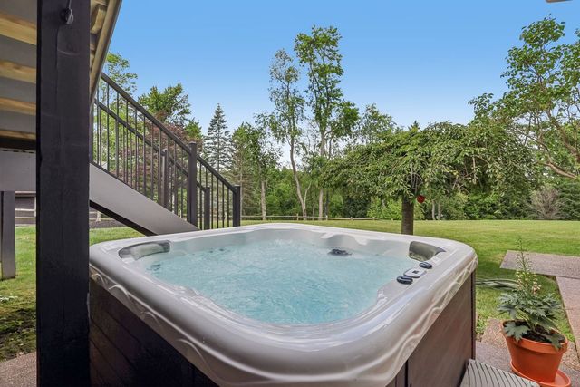 218 Grandview Drive N., Fox Chapel, PA 15215