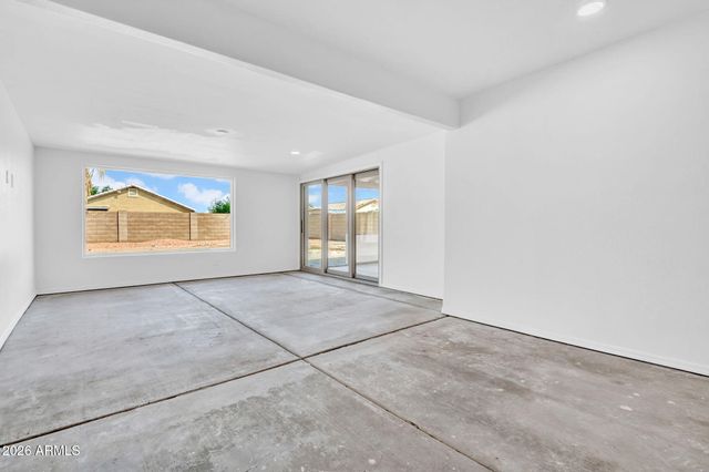 9248 W IRONWOOD Drive, Peoria, AZ 85345