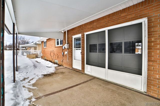 47 Armond Lane, Cheektowaga, NY 14043