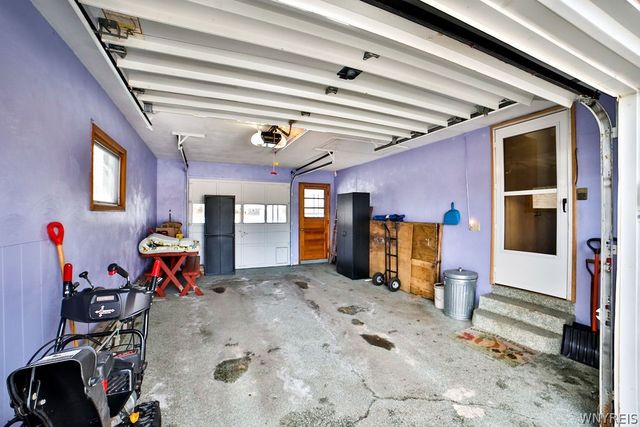 47 Armond Lane, Cheektowaga, NY 14043