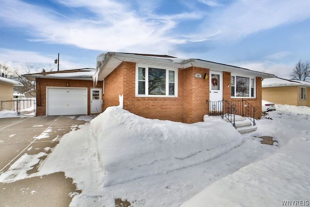 47 Armond Lane, Cheektowaga, NY 14043